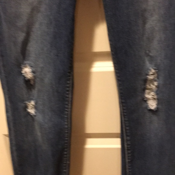 Tractr Blu distressed cuffed/raw hem stretchy jeans women’s size 28 - Picture 2 of 12